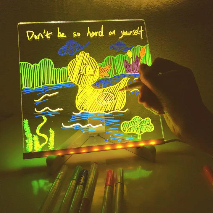 Magisch LED tekenbord voor creatief speelplezier; een uniek verlicht tekenspeelgoed voor kinderen.