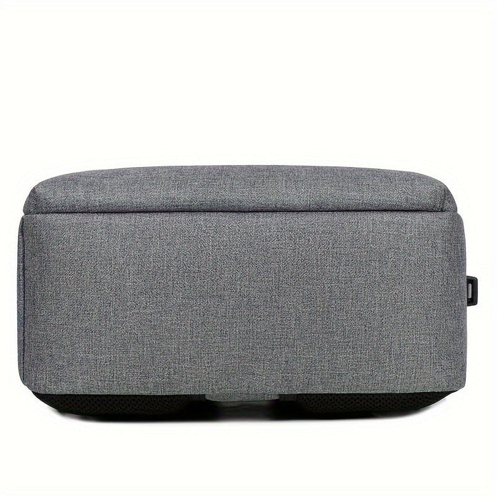 Blauwe multifunctionele reisrugzak met speciaal laptopvak. Stevig en comfortabel, perfect voor avonturen.