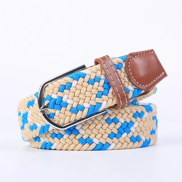 Witte unisex elastische riem, imitatieleer, voor een moderne en frisse look.