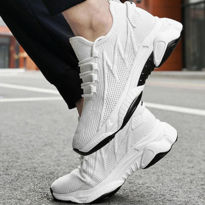 Heren sneakers met MaxLift Boost. Ervaar optimaal draagcomfort met deze discrete hoogteverhogende en moderne schoenen.