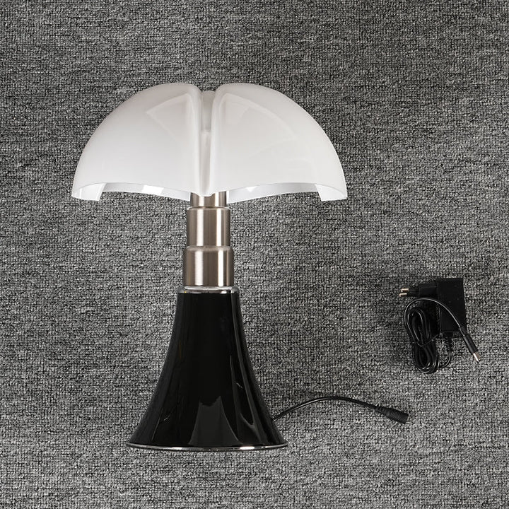Decoratieve retro LED tafellamp voor woonkamer of slaapkamer, geeft warm sfeerlicht.