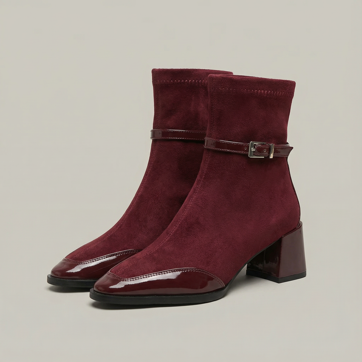 Zwarte orthopedische dames enkelboots met vierkante neus, stijlvolle damesschoenen.