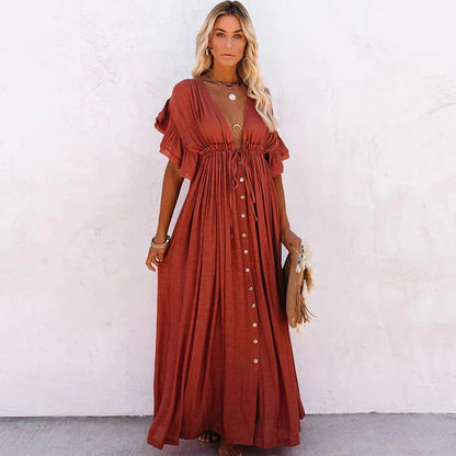 "Lange rode strandjurk dames, elegant design, vloeiende snit, katoen-polyester mix, ideaal voor zonnige dagen."