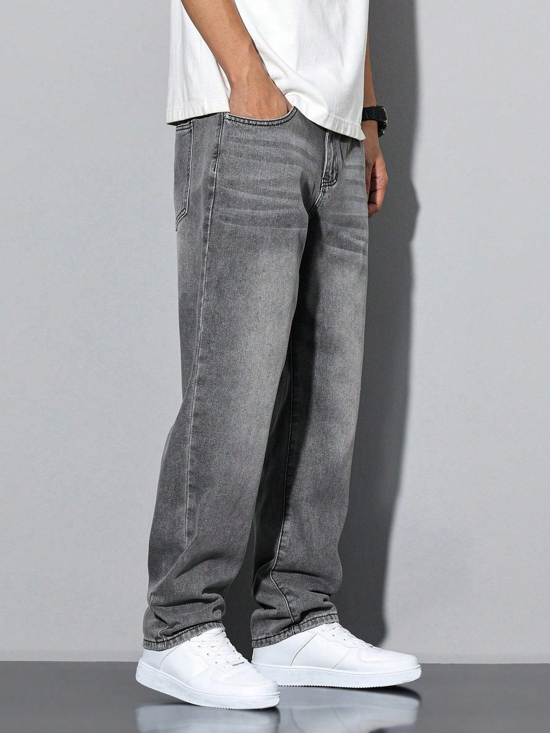 Stijlvolle herenjeans met rechte pijpen, casual herenbroek voor dagelijks comfort.