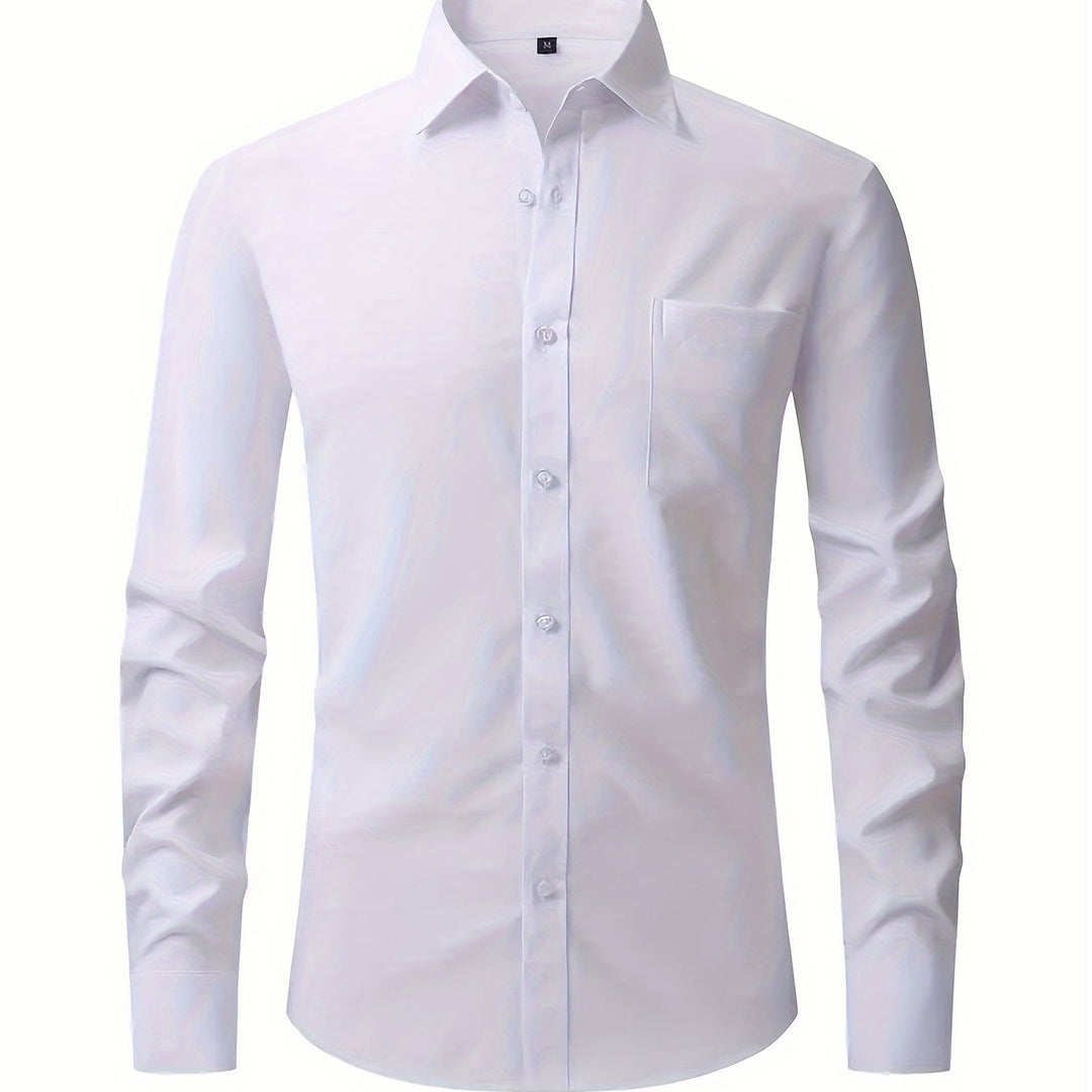 Effen heren overhemd met reverskraag en lange mouw, ideaal voor een formele of business casual look.