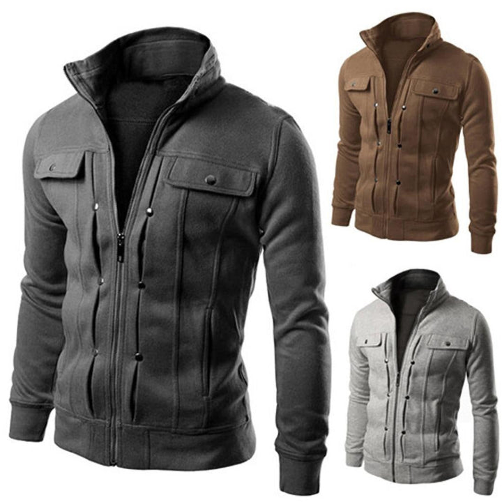 Details van de kraag en manchetten van een stijlvol heren bomberjack, perfect voor lentemode.
