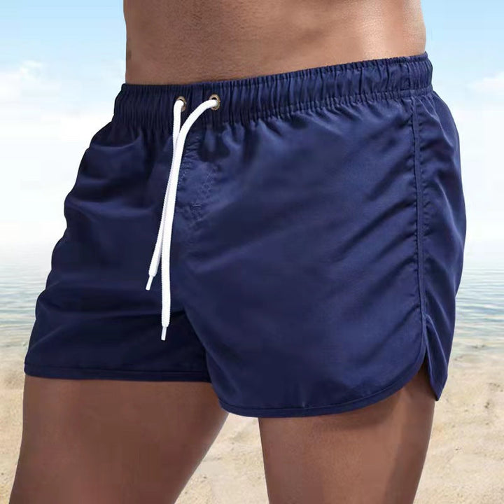 Modieuze heren zwemshort Lars met comfortabele pasvorm en trendy patroon, klaar voor de zomer.