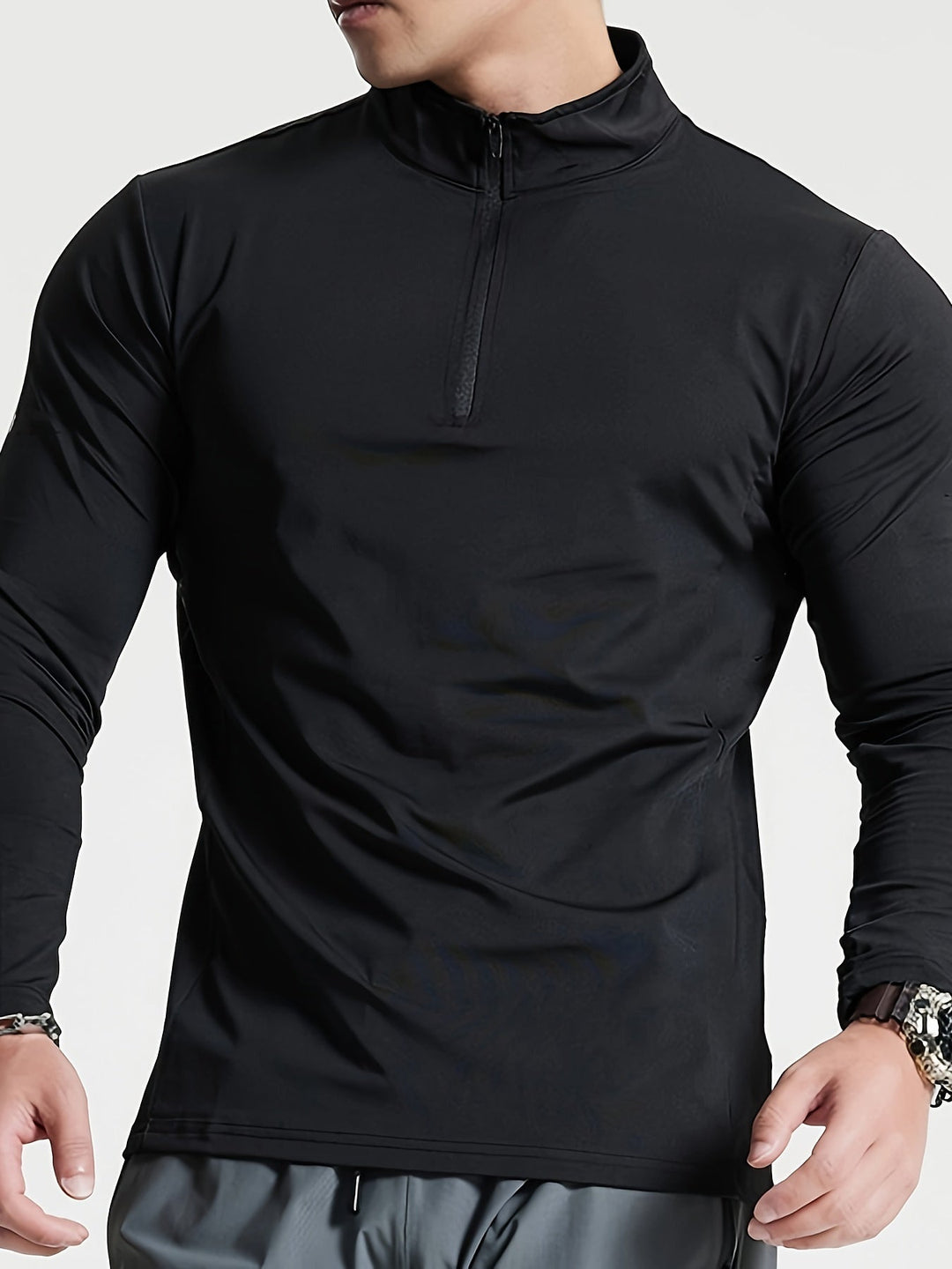 Heren slim-fit henleyshirt met lange mouwen, halve rits en opstaande kraag, ideaal voor casual herfstlooks.
