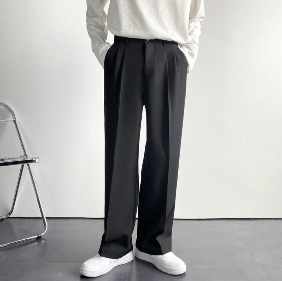 Zwarte heren pantalon met wijde pijpen van katoenmix, comfortabel en stijlvol voor een trendy casual look.