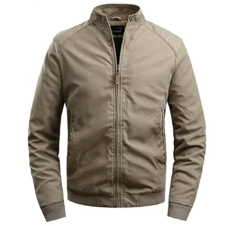 Veelzijdig heren bomberjack in streetwear stijl met ritssluiting, comfortabel voor herfst en winter.