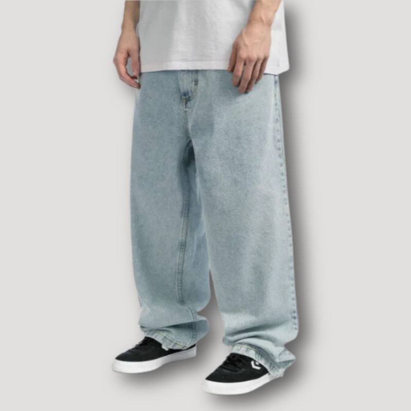 Nieuwe collectie: Heren baggy broek met wijde pijp. Modieuze skate jeans voor een comfortabele streetwear stijl.
