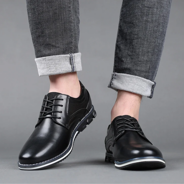 Formele heren geklede schoenen, geschikt als zakelijke schoenen en voor speciale evenementen.