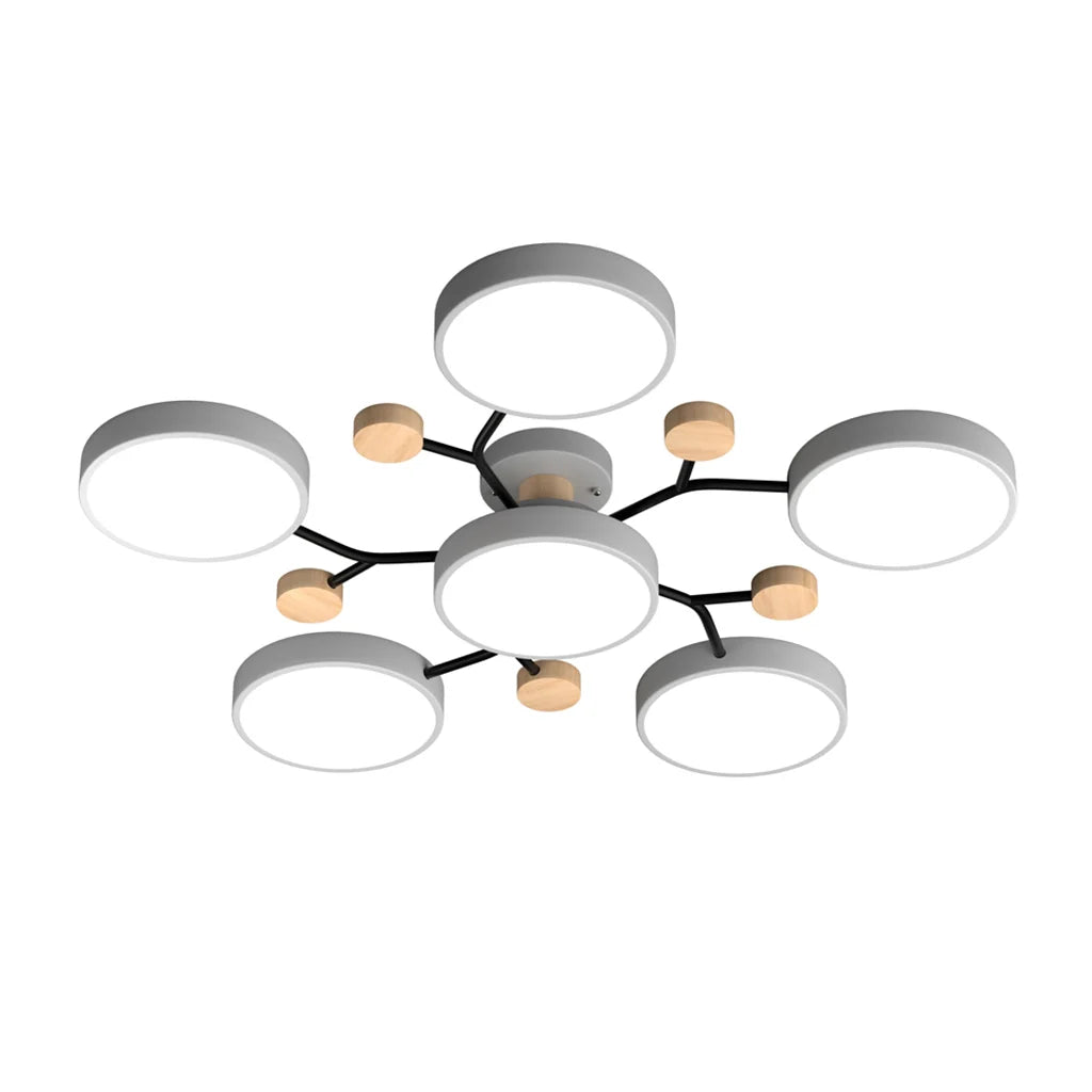 "LED plafondlamp modern Scandinavisch design, metaal en hout, artistieke lichttakken, warme en dimbare verlichting."