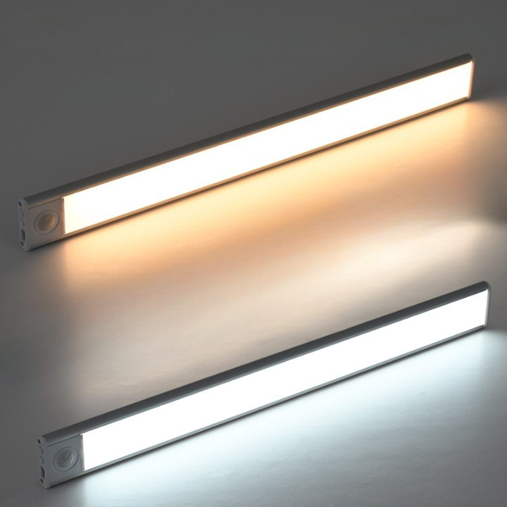 GlowMotion bewegingssensor lamp; draadloze LED strip voor gemakkelijke binnenverlichting en sfeer.