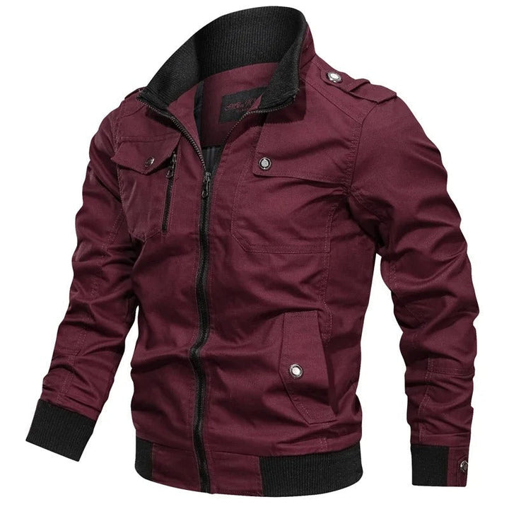 Stijlvolle heren biker zomerjas met kraagje; een stoere zwarte jas voor trendy lente-looks.