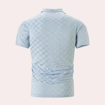 Lichtblauwe polo voor heren met korte mouwen en ademende stof, ideaal voor casual en formele gelegenheden.