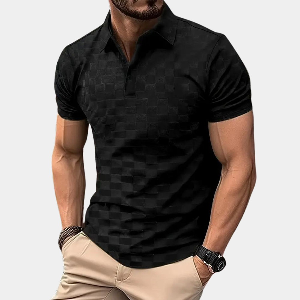 Lichtblauwe polo voor heren met korte mouwen en ademende stof, ideaal voor casual en formele gelegenheden.