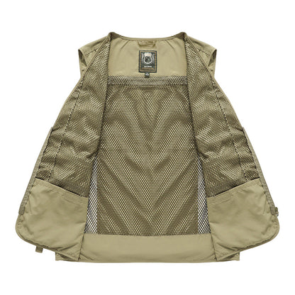 "Lichtgewicht ademend outdoorvest met meerdere zakken, ideaal voor wandelen en kamperen. Stijlvol en functioneel ontwerp."