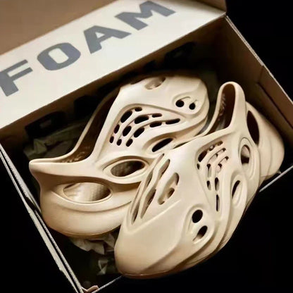 "Lichtgewicht EVA foam slippers voor heren, schokabsorberend en modern ontwerp, ideaal voor zomer en thuisgebruik."