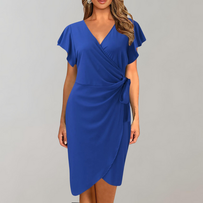 "Lichtgewicht Zayra zomerjurk voor dames, elegant design in blauw, perfect voor casual en chique zomeravonturen."