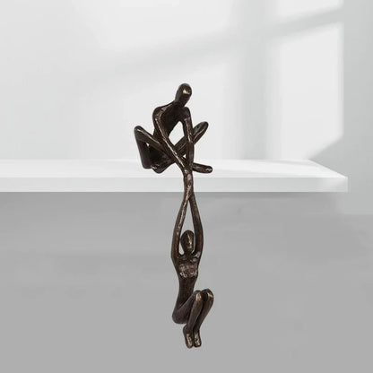 "Liefde en evenwicht sculptuur in bronzen hars, ideaal als unieke huisdecoratie voor tafels of schappen."