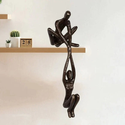 "Liefde en evenwicht sculptuur in bronzen hars, ideaal als unieke huisdecoratie voor tafels of schappen."