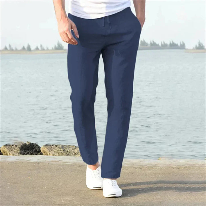 Ontspannen heren linnen zomerbroek, ademend materiaal voor ultiem comfort. Ideaal voor casual zomerstijl.