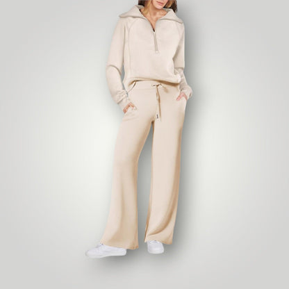 "Lilou luxe loungewear set voor dames, zachte neutrale tinten, gecoördineerd sweatshirt en sweatpants, stijlvol en comfortabe