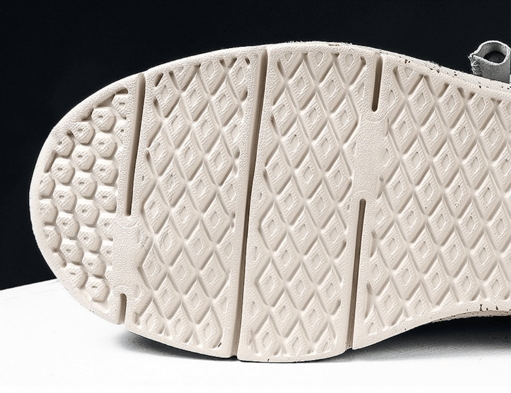 Beige casual damesschoenen met goede demping, ideaal voor langdurig comfort.
