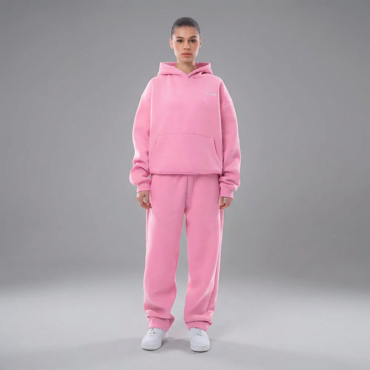 Veelzijdig unisex trainingspak, een must-have voor elke garderobe; combineert gemak met hedendaagse stijl.