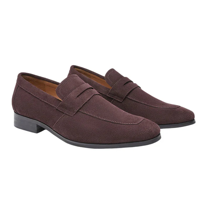 Assortiment heren suède instappers in zwart, bruin, caramel; veelzijdige comfortabele loafers.