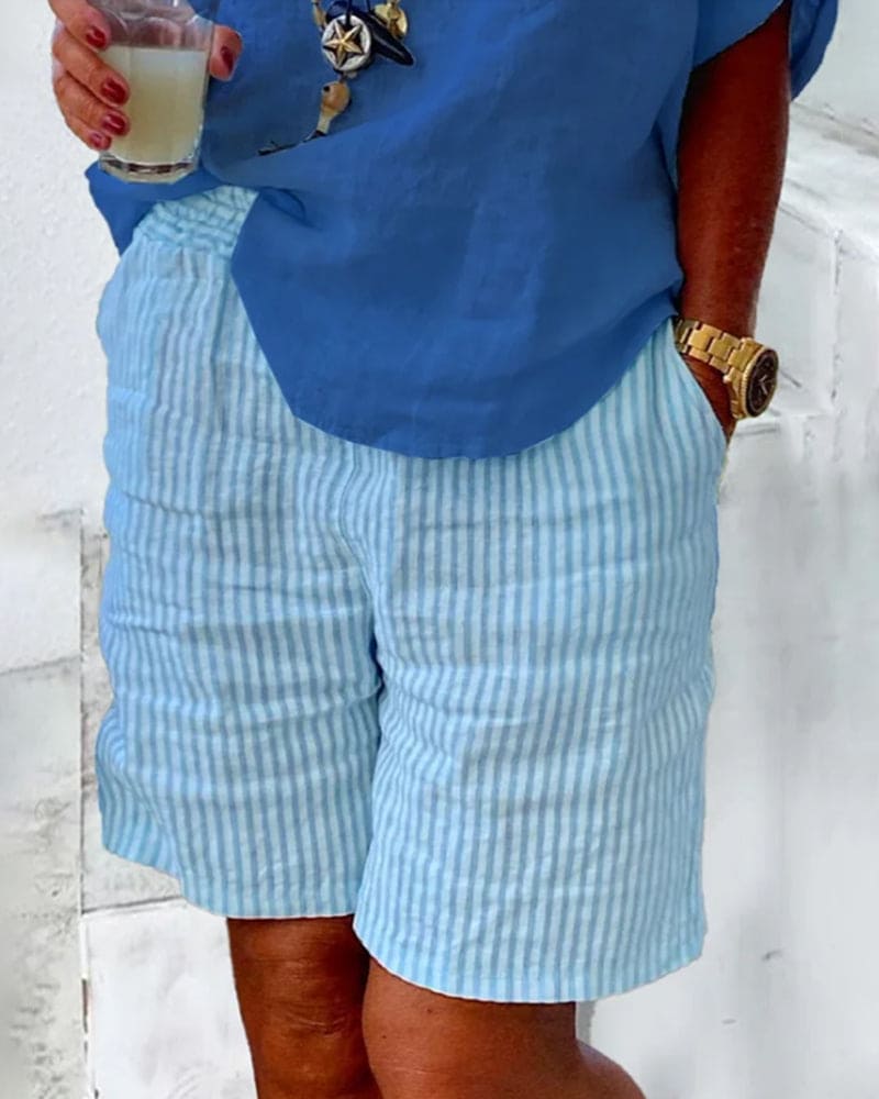 "Luchtige dames shorts met gestreept patroon, katoen-linnen mix, ideaal voor de zomer; comfortabele elastische taille."