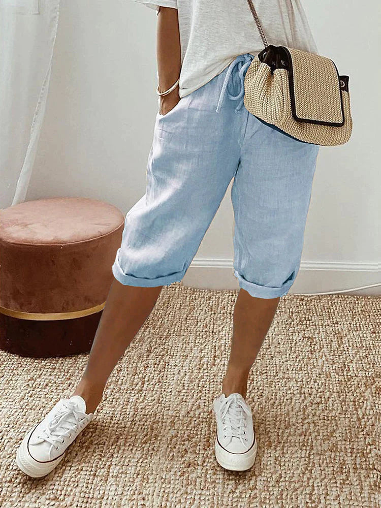 Luchtige korte linnen damesbroek voor zomer, comfortabele pasvorm, veelzijdige stijl, ideaal voor warme dagen.