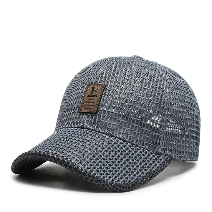 Luchtige heren zomerpet, ademend mesh design, perfect voor warme dagen en comfortabele hoofdbescherming.