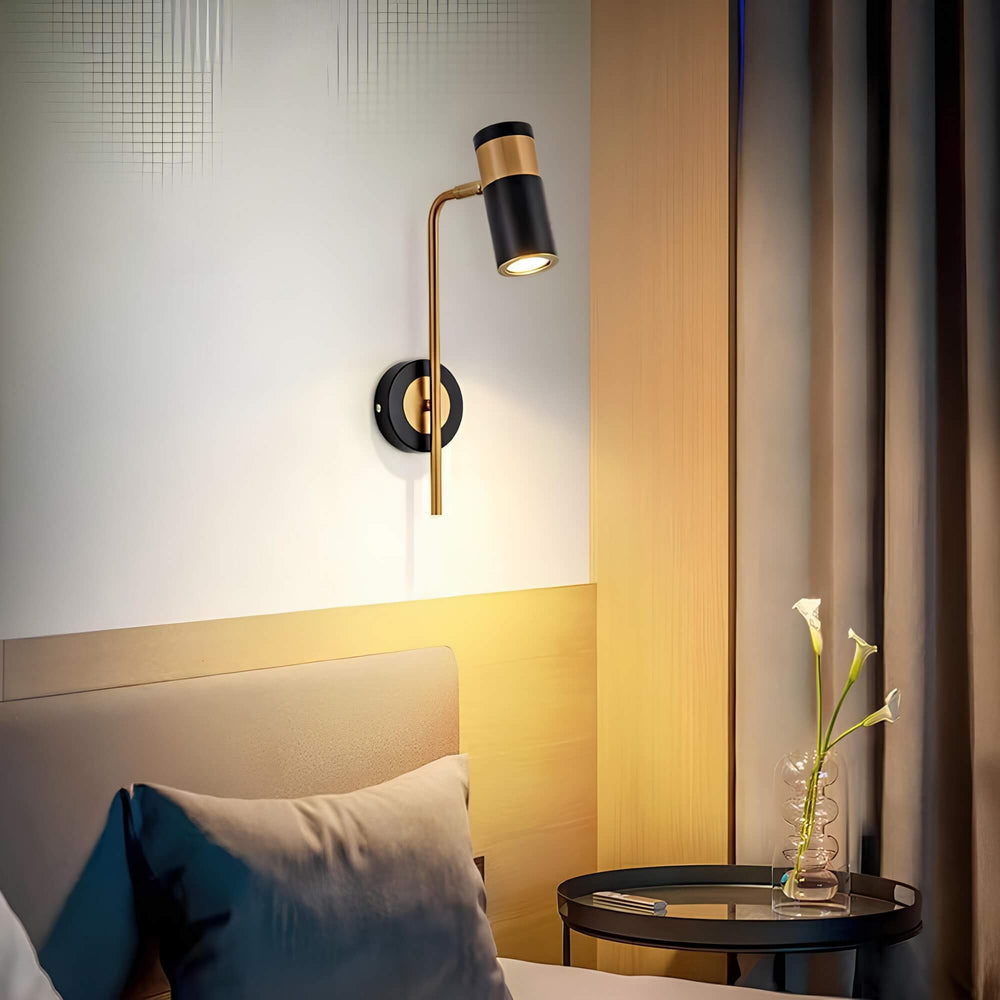 Verstelbare LED-wandlamp, ideaal voor slaapkamer, woonkamer of hal. Draaibaar en modern design.