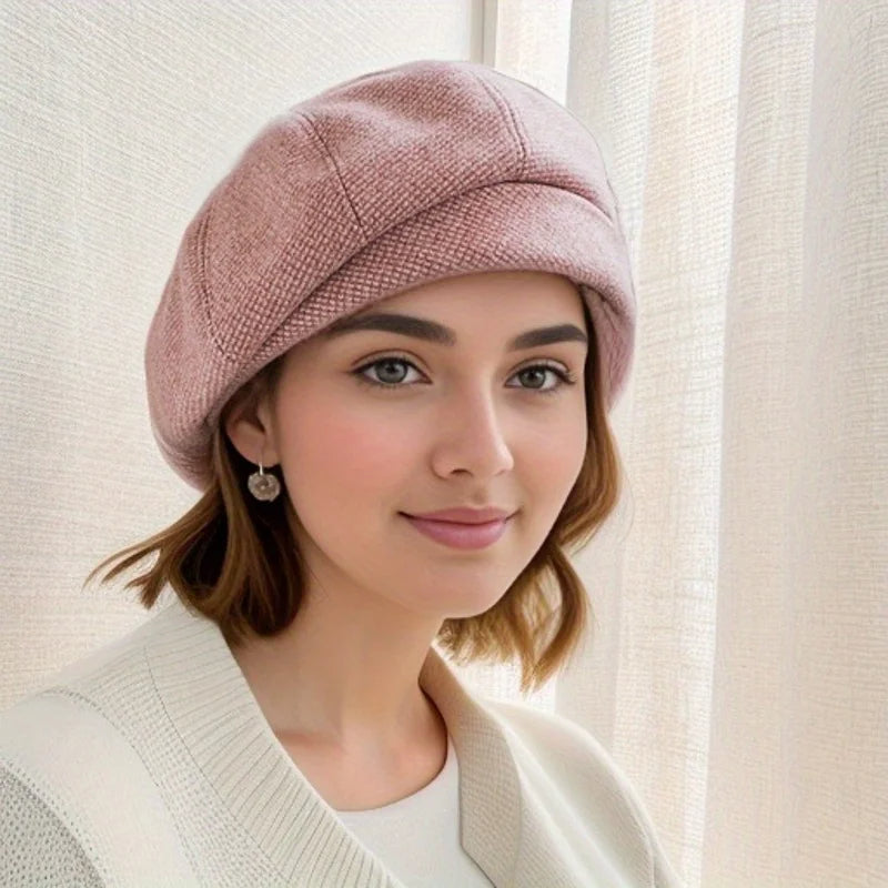 Elegante roze damesmuts van wolmix, warm en stijlvol winteraccessoire voor modebewuste vrouwen.