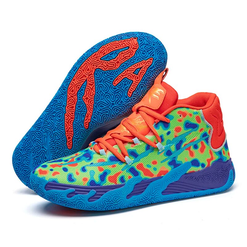 Geavanceerde heren sportschoenen met robuuste antislipzool, ontworpen voor maximale grip op het basketbalveld.