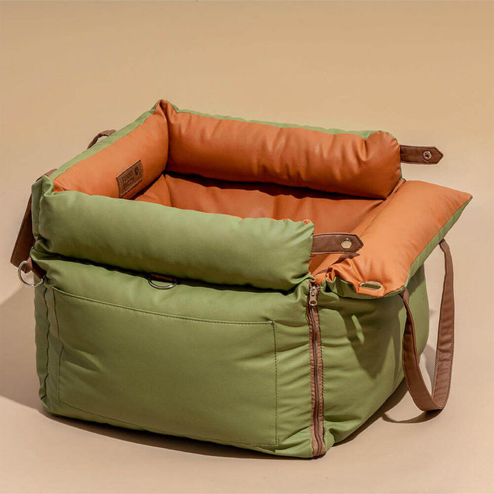 Luxe hondenautostoel, blauw, een comfortabel hondenaccessoire voor veilig vervoer.