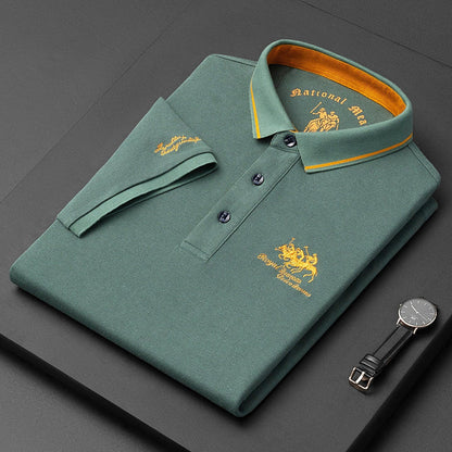 "Luxe katoenen poloshirt voor mannen, korte mouwen, elegante kleuren, klassieke knoopsluiting, tijdloze uitstraling."