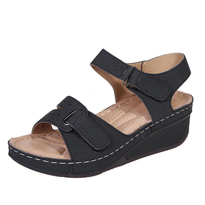 "Luxe orthopedische dames sandalen, beige, met brede pasvorm en gelzool voor ultiem comfort en schokabsorptie."