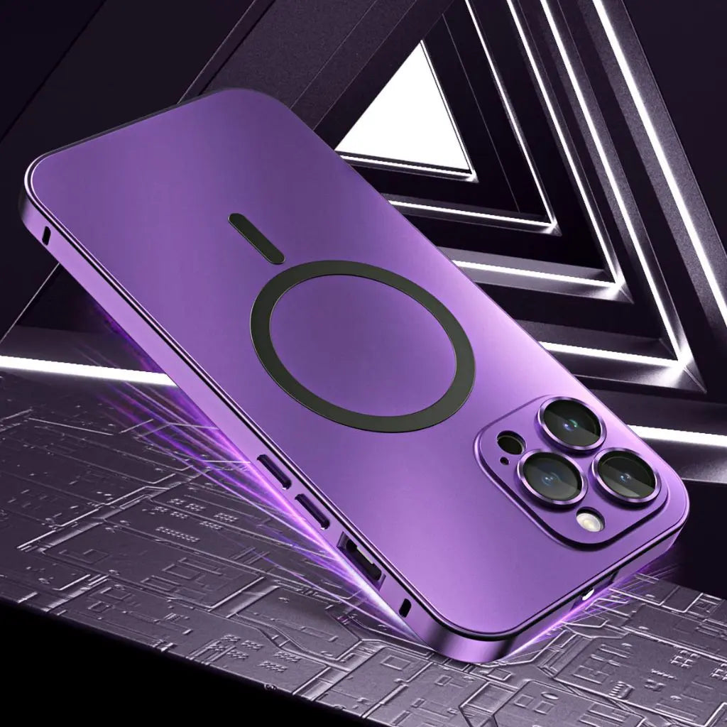 Magnetisch helder iPhone hoesje, toont origineel design, met valbescherming en krasbestendige eigenschappen.
