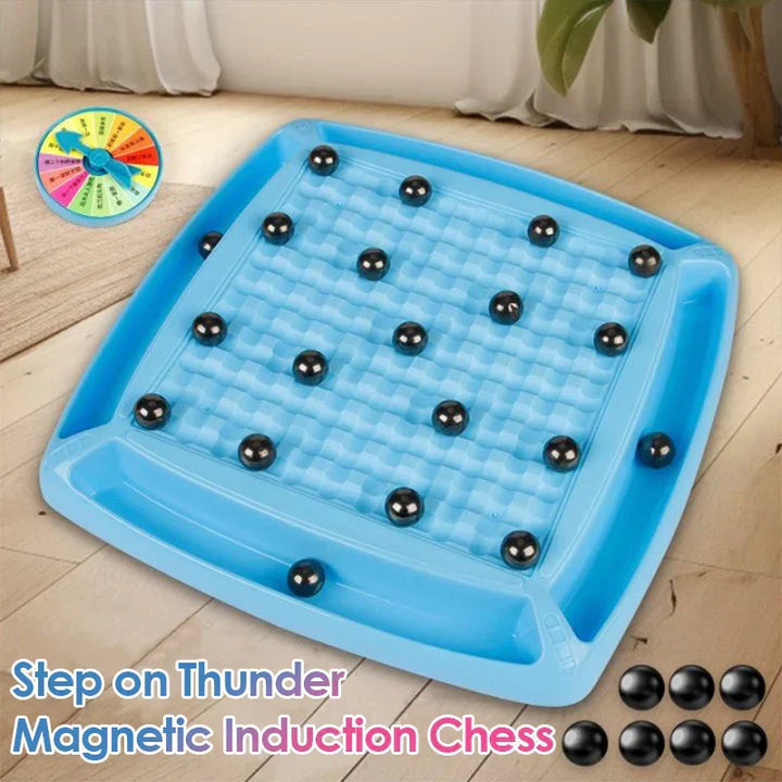 Compact magnetisch schaakbord voor reizen; stevige, niet-verschuivende stukken. Perfect voor onderweg.