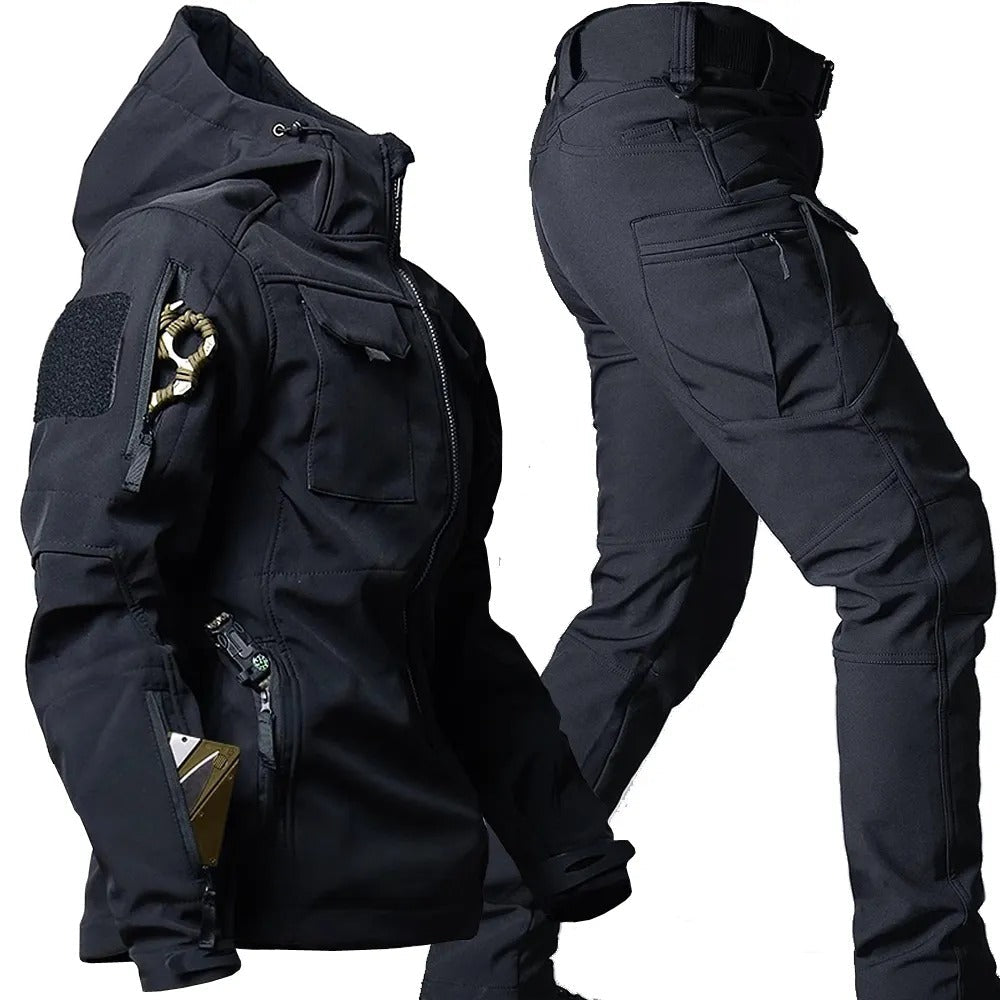 Duurzame heren outdoor set Falk, waterdicht en ademend, perfect voor sportkleding en buitenavonturen in de regen.