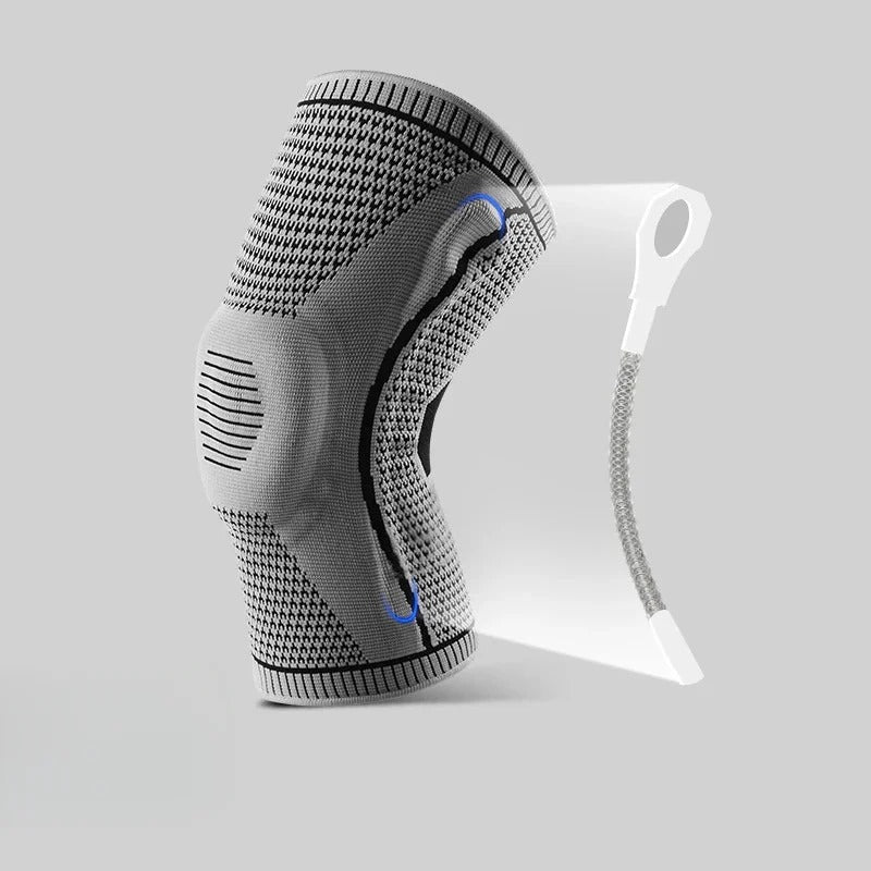 Verstelbare unisex kniebrace met klittenbandsluiting voor perfecte pasvorm en pijnverlichting bij activiteit.