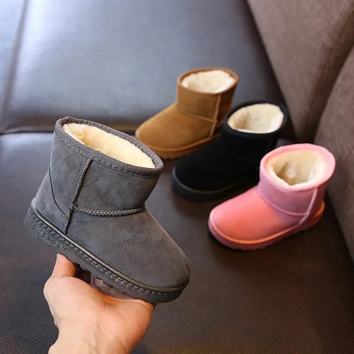 Detailopname van de zachte en warme voering van de Boston Mini kinderlaarzen. Ultiem comfort.
