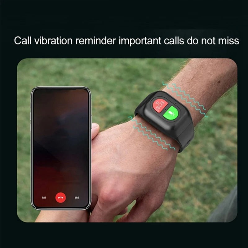 Overzicht van de senioren smartwatch met GPS, 4G, noodalarm en gezondheidsmonitor functies, compleet pakket.