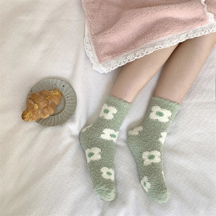 Dames lounge sokken, ultiem comfort & warmte voor thuis. Warme huissokken met vrolijke print, één maat.