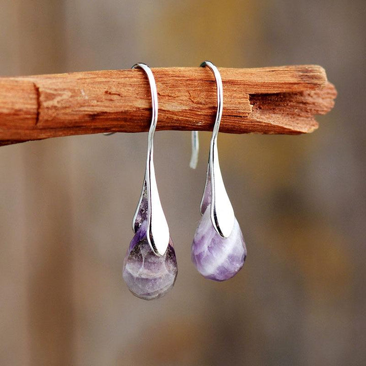 Serenella natuurlijke druppel oorbellen. Edelsteen sieraden voor dames die balans en rust zoeken. Uniek cadeau.