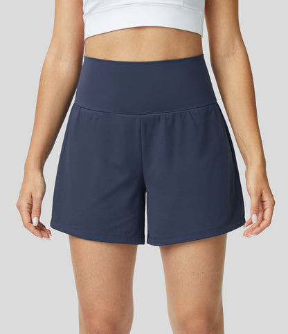 "Margarethe yoga shorts, hoge taille, ademend, 2-in-1 ontwerp, zwart, optimale bewegingsvrijheid tijdens yoga of fitness."