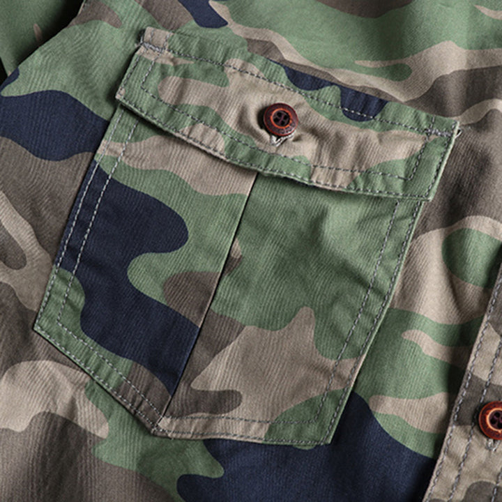 Comfortabel herenhemd met stoere camouflageprint. Stijlvol longsleeve shirt voor de modebewuste man.